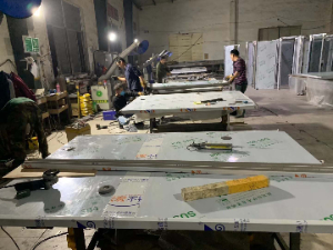 实实在在做铅门----门更专业