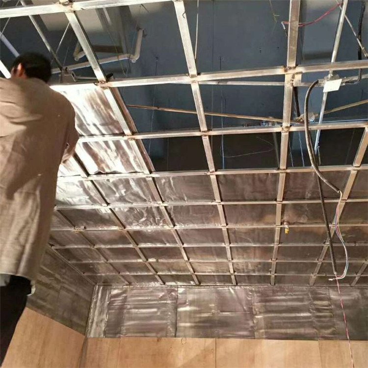 铅板吊顶施工.jpg